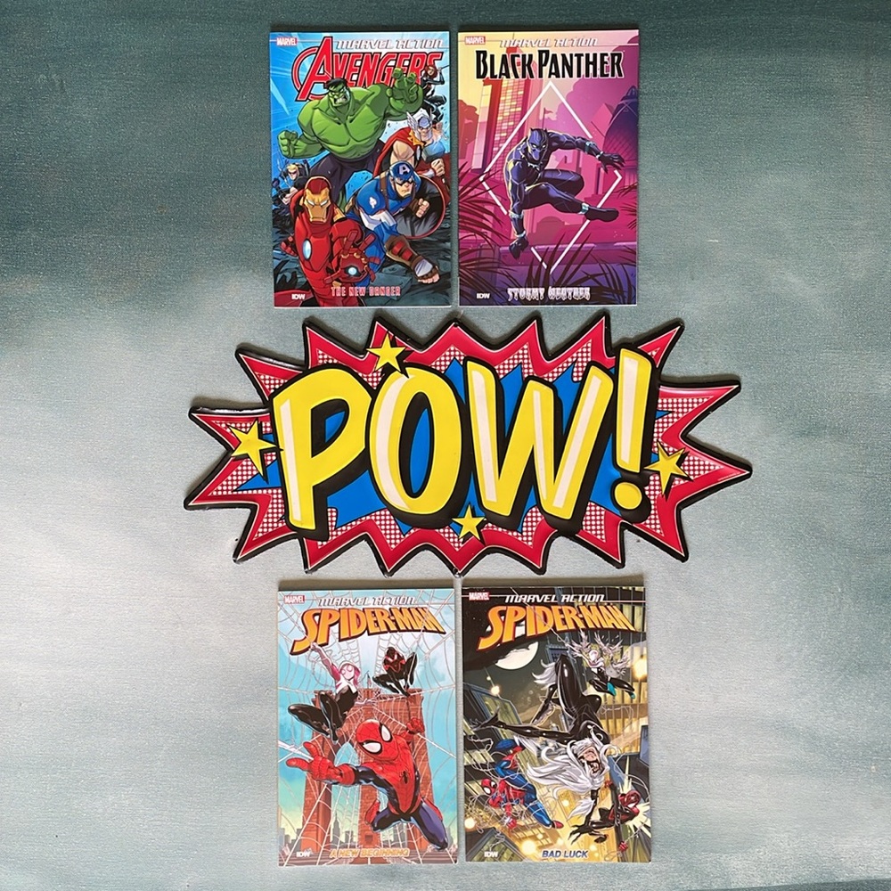POW! Comic Book Wall Decor Metal Sign + MARVEL Spiderman + Avengers Comic Books